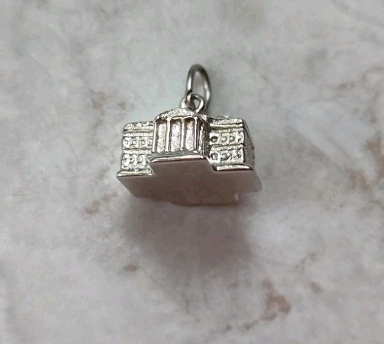 925 Sterling Silver Vintage United States White House Charm Pendant