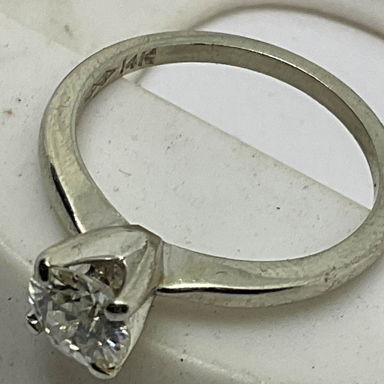 Vintage 14K White Gold European SOLITAIRE Diamond Engagement Ring EYE CLEAN