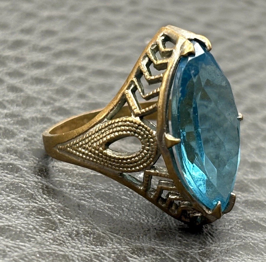 Vintage Marquise Blue Faux Topaz Glass Filigree Statement Ring Sz 5.5
