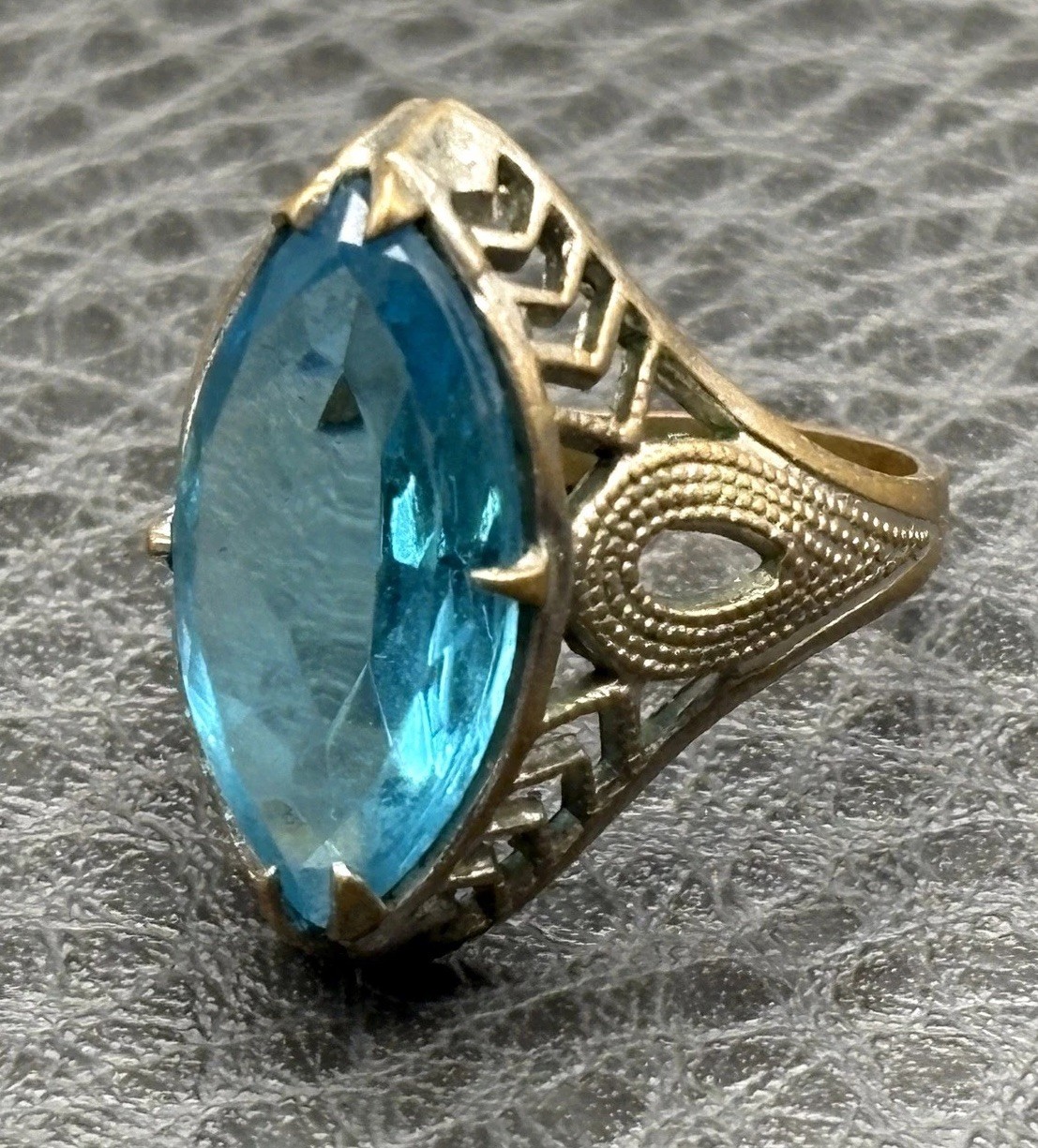 Vintage Marquise Blue Faux Topaz Glass Filigree Statement Ring Sz 5.5