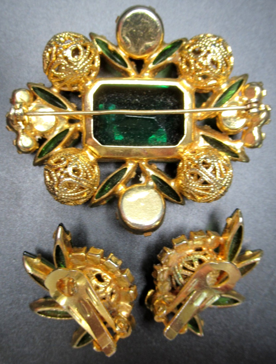 JULIANA BOOK PIECE! Green Rhinestone Golden Filigree Ball Brooch Earring Set