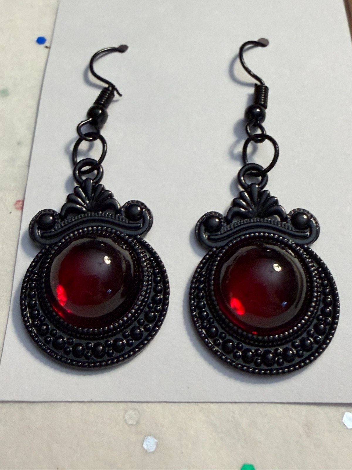 NEW Black Metal and Blood Red Bead Gothic Fashion Earrings Jewelry