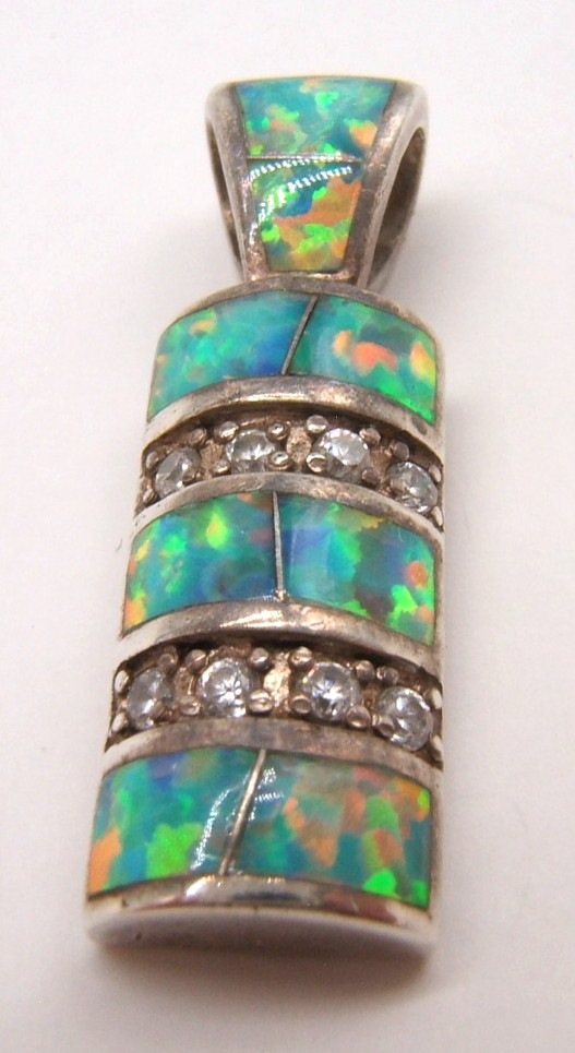 VTG STERLING SILVER PENDANT WITH FIRE OPAL