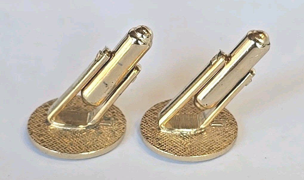 Distlefink Hex Dutch German Pennsylvania Prosperity Hearts Cuff Links