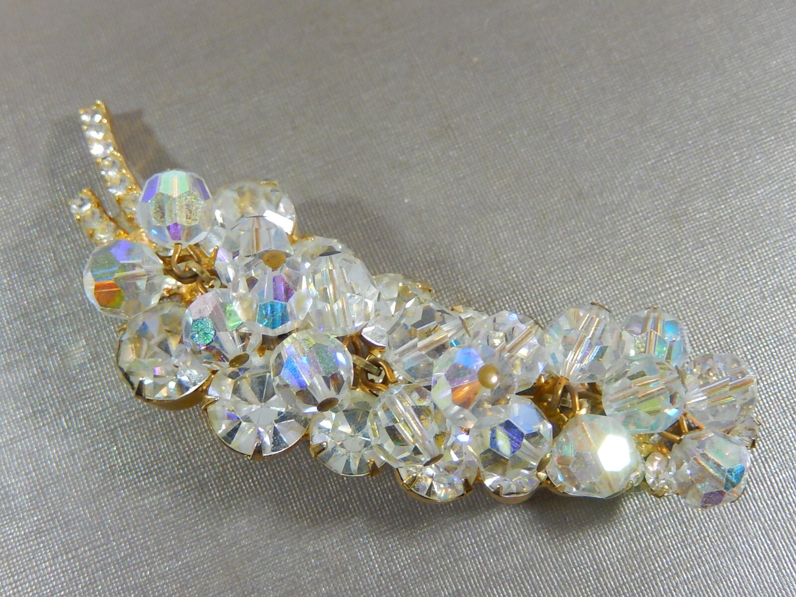 JULIANA D&E BOOK VERIFIED PIECE AB CRYSTAL & RHINESTONE PRONG SET 3.20″ BROOCH