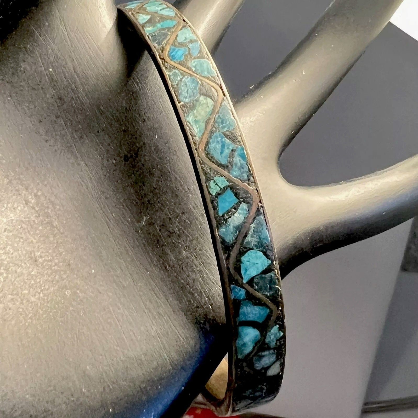 Inlaid Turquoise Colored Stone and Brass Bangle Vintage Tribal Stacking Fits 8″