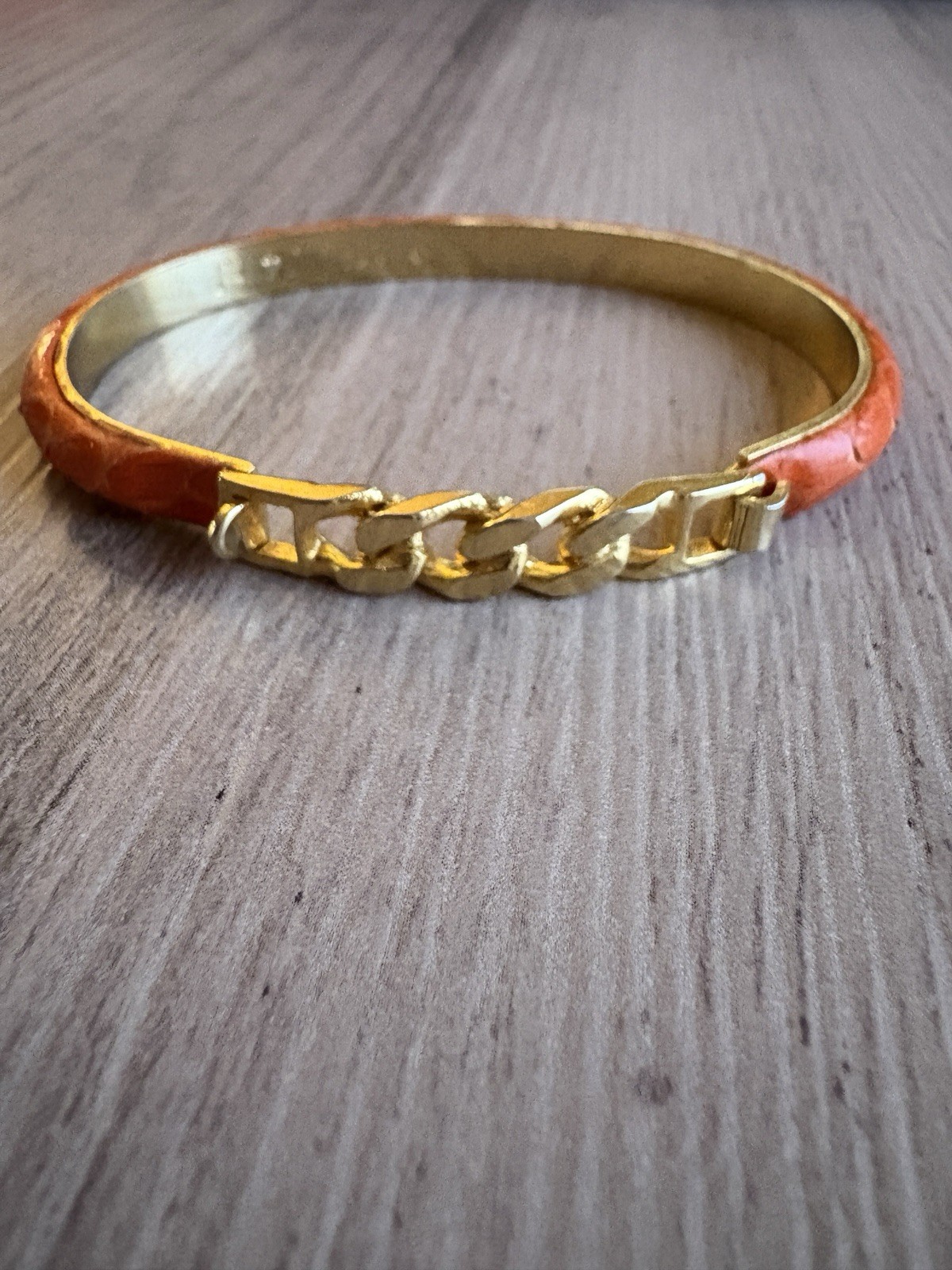 Vintage SIGNED, FLORENCE ITALY 24KT PLATED BRACELET.