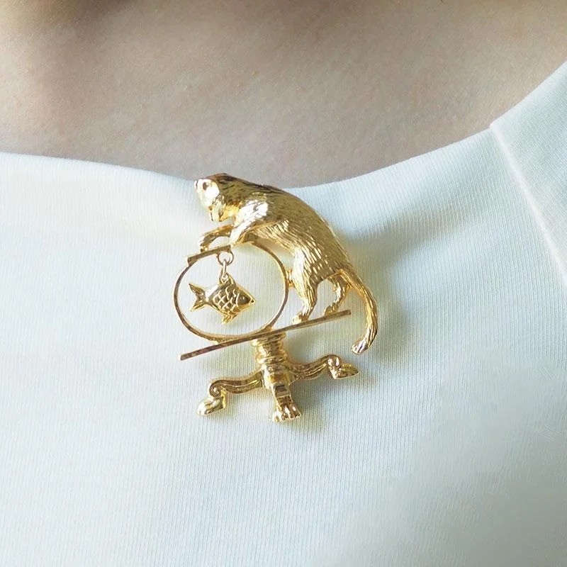 2Pcs Antique Jewelry Cat Vintage Fishing Brooch Personality Zinc Alloy US