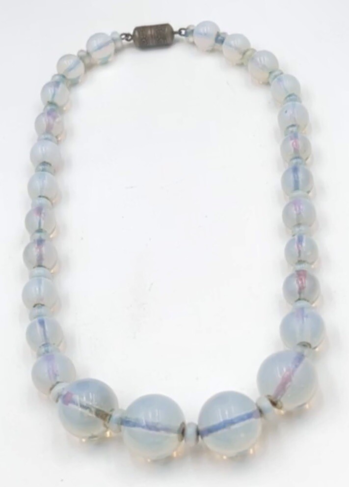 VTG LOUIS ROUSSELET France Graduated French Opaline Glass NECKLACE